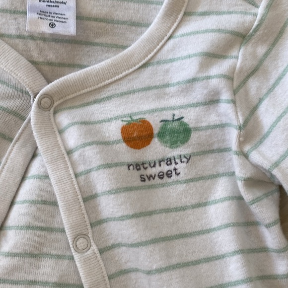 Carter’s Green and White Two Piece Striped Outfit - Picture 5 of 5